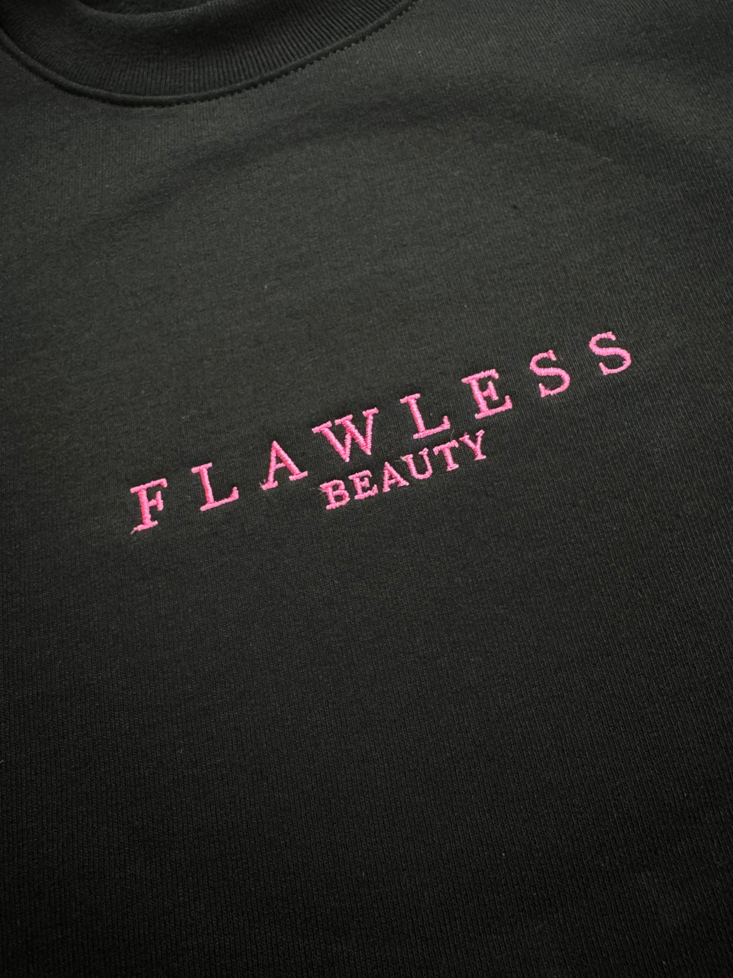 FLAWLESS BEAUTY EMBROIDERY CREWNECK